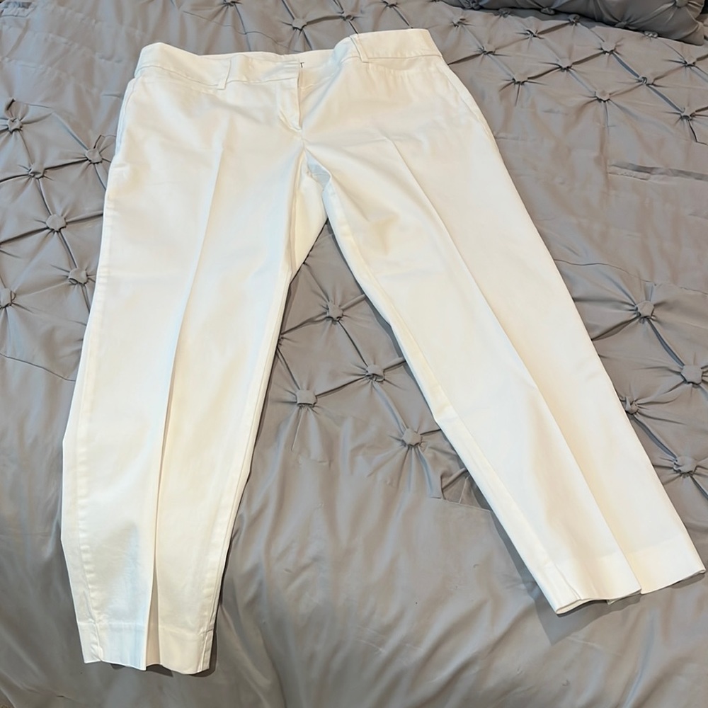 Ann Taylor Loft White Ankle pant—size 12